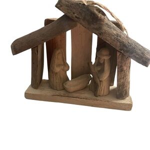 Wooden Nativity Scene Ornament NWT